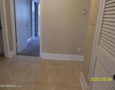 4915 Baymeadows Road - Photo Thumbnail 15