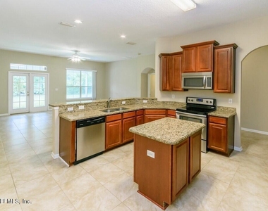 248 Southern Rose Drive - Photo Thumbnail 8