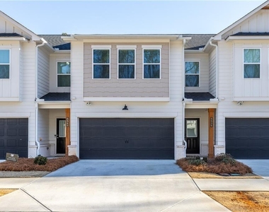 214 Rockfern Terrace - Photo Thumbnail 3