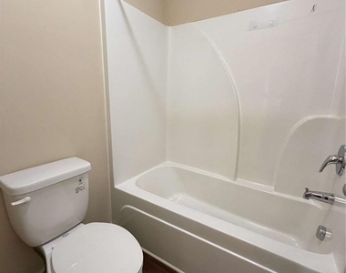 881 Franklin Mill Trace - Photo Thumbnail 27