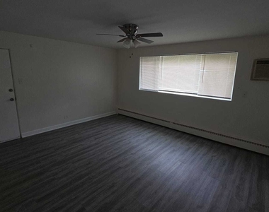 14605 Des Plaines Street - Photo Thumbnail 1
