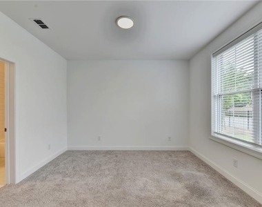 603 Millcroft Boulevard - Photo Thumbnail 6