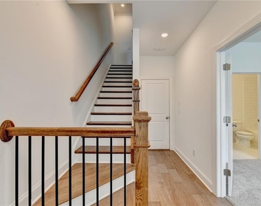 603 Millcroft Boulevard - Photo Thumbnail 4