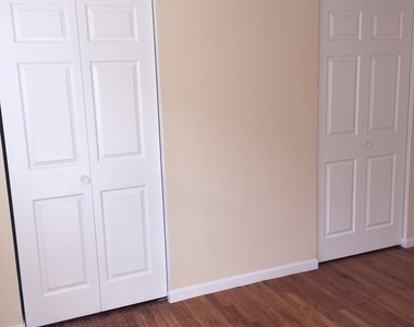 1025 W Hollywood Avenue - Photo Thumbnail 6