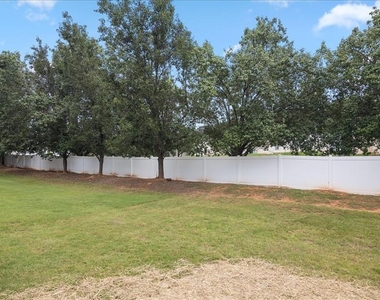 4033 Ravenwood Court - Photo Thumbnail 32