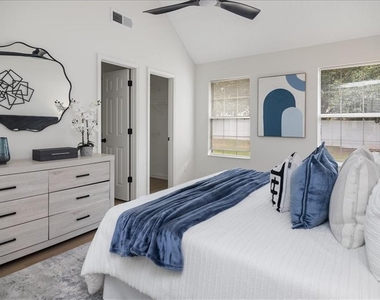 4033 Ravenwood Court - Photo Thumbnail 16