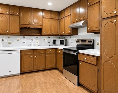 5198 Two Branches Court Sw - Photo Thumbnail 6