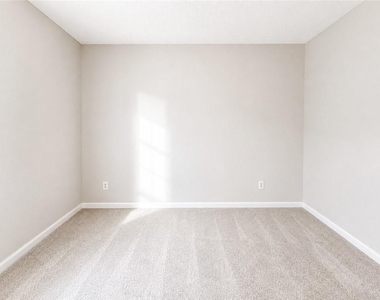 535 Arncliffe Court - Photo Thumbnail 10