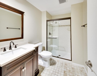 106 Regency Drive - Photo Thumbnail 15