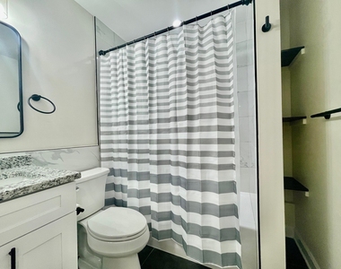 4845 N Kostner Avenue - Photo Thumbnail 17