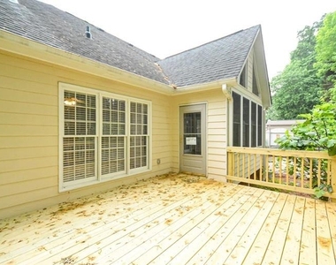114 Due West Street - Photo Thumbnail 22