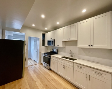 4853 W Augusta Boulevard - Photo Thumbnail 9