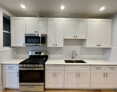 4853 W Augusta Boulevard - Photo Thumbnail 7