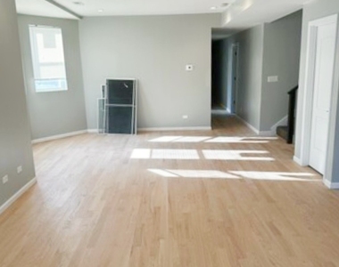 3404 N Lavergne Avenue - Photo Thumbnail 4