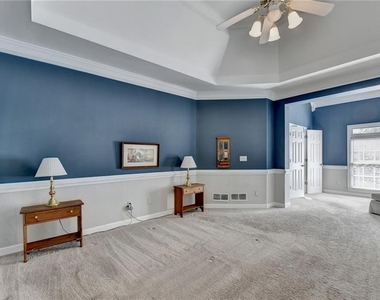 355 Laurel Oak Drive - Photo Thumbnail 16
