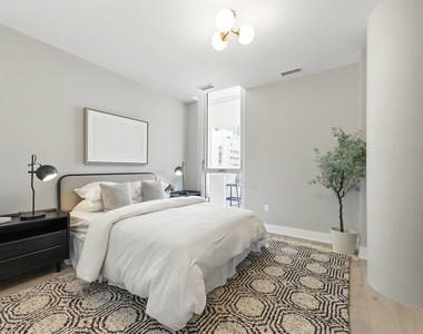 146 W Erie Street - Photo Thumbnail 12