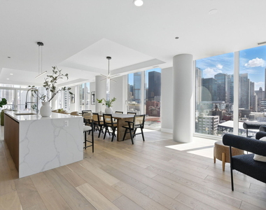 146 W Erie Street - Photo Thumbnail 5