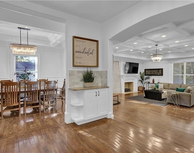 50 Nw Lakeland Drive - Photo Thumbnail 5