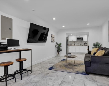 50 Nw Lakeland Drive - Photo Thumbnail 34