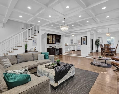 50 Nw Lakeland Drive - Photo Thumbnail 2