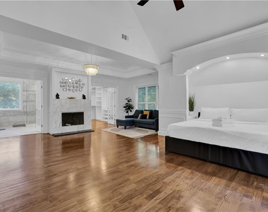 50 Nw Lakeland Drive - Photo Thumbnail 9