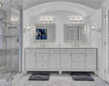 50 Nw Lakeland Drive - Photo Thumbnail 3
