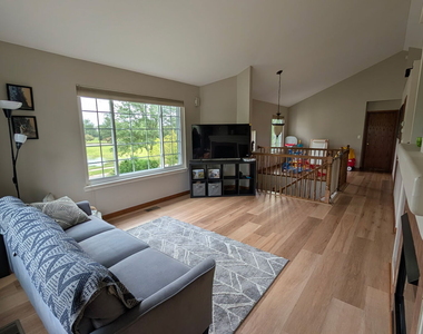 2270 Twilight Drive - Photo Thumbnail 1