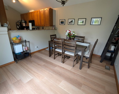 2270 Twilight Drive - Photo Thumbnail 7