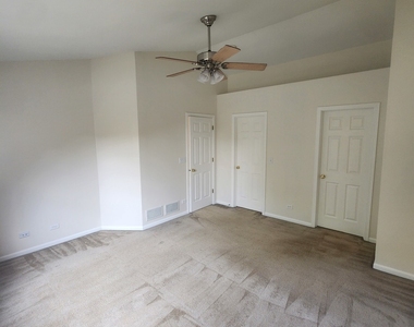 830 Summit Creek Drive - Photo Thumbnail 8