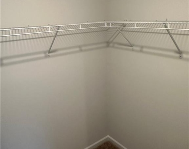 5344 Melbourne Lane - Photo Thumbnail 23