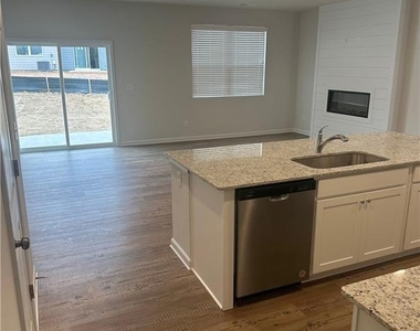 5344 Melbourne Lane - Photo Thumbnail 3