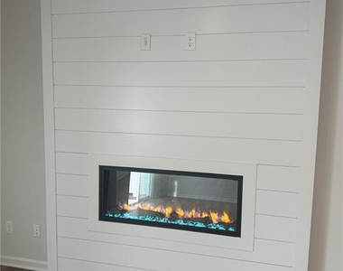 5344 Melbourne Lane - Photo Thumbnail 2