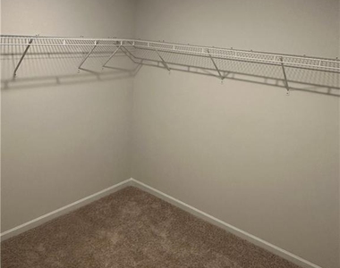 5344 Melbourne Lane - Photo Thumbnail 18