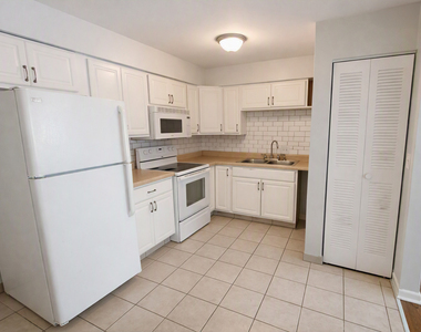 5811 Rose Avenue - Photo Thumbnail 4