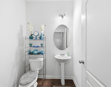 5527 Radford Loop - Photo Thumbnail 23