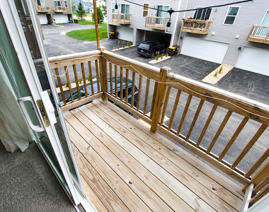 2241 Sassafras Way - Photo Thumbnail 14