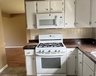 2722 Bold Springs Road - Photo Thumbnail 6