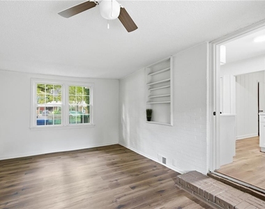 2801 Mitchell Drive - Photo Thumbnail 18