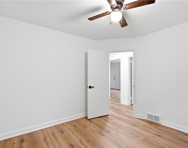 2801 Mitchell Drive - Photo Thumbnail 14