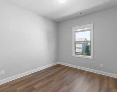 1871 Falling Sky Court Ne - Photo Thumbnail 27