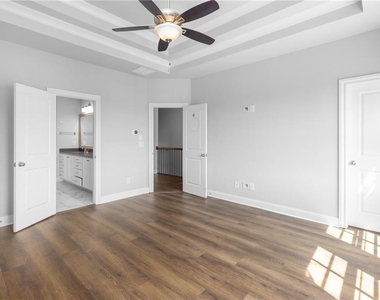1871 Falling Sky Court Ne - Photo Thumbnail 32