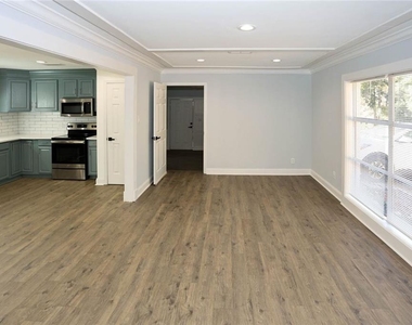 1508 Peachcrest Road - Photo Thumbnail 3