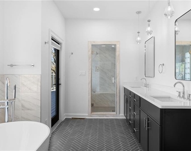 350 Kelson Drive - Photo Thumbnail 30
