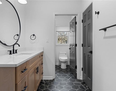 350 Kelson Drive - Photo Thumbnail 37