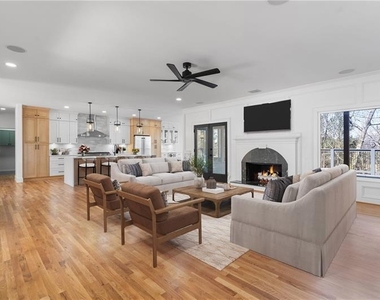 350 Kelson Drive - Photo Thumbnail 19