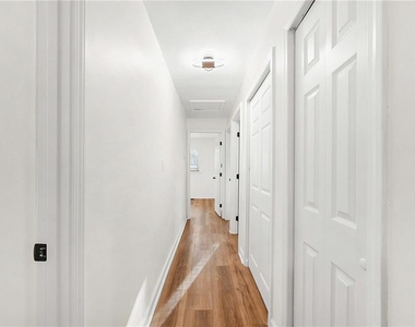 578 Alfred Road Nw - Photo Thumbnail 7