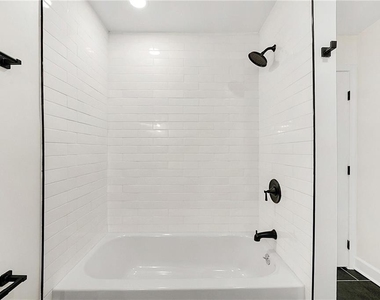 578 Alfred Road Nw - Photo Thumbnail 15