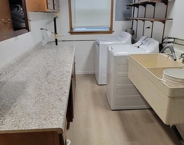 608 Trent Lane - Photo Thumbnail 22