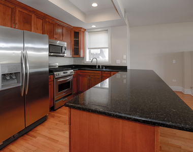 2942 N Lincoln Avenue - Photo Thumbnail 5