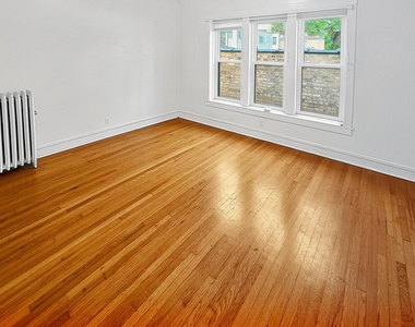 1308 W Rosemont Avenue - Photo Thumbnail 9